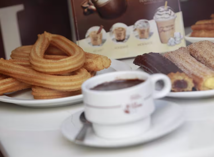 Una churrería de Málaga, obligada a cerrar por no instalar campana extractora de humos