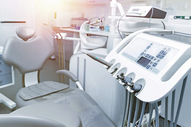 Empezar un proyecto de clínica dental: licencias, requisitos y primeros pasos