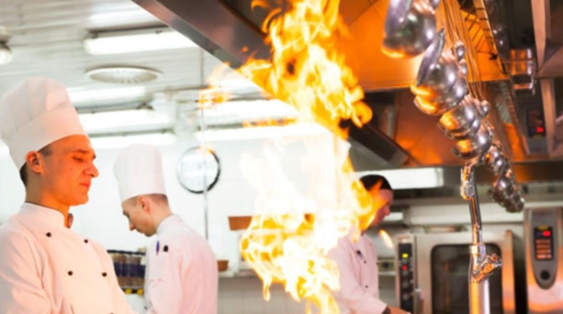 Obligatoriedad del sistema de extinción automática en cocinas industriales