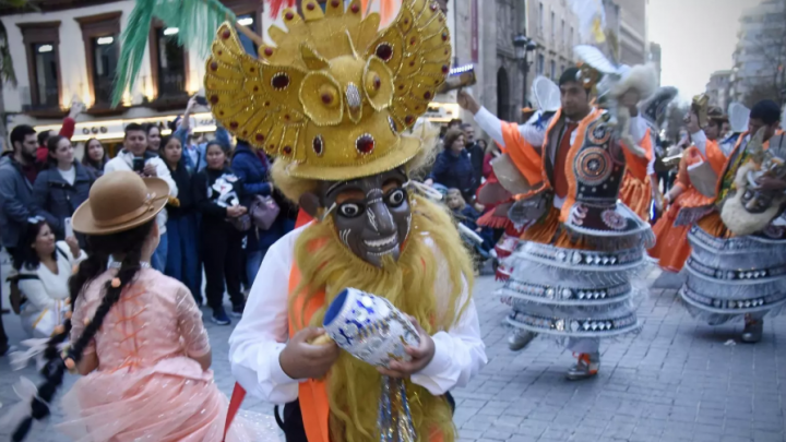 Negocios y eventos en Sevilla tendrán tasas más altas por decisión de Sanz