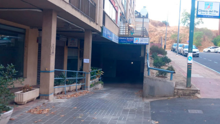 El garaje de Los Almendros con 98 plazas, operativo desde 1989, obligado a cerrar por Urbanismo