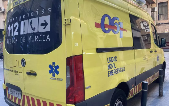 Incendio en bar de Caravaca: la cocina provoca tres afectados por humo